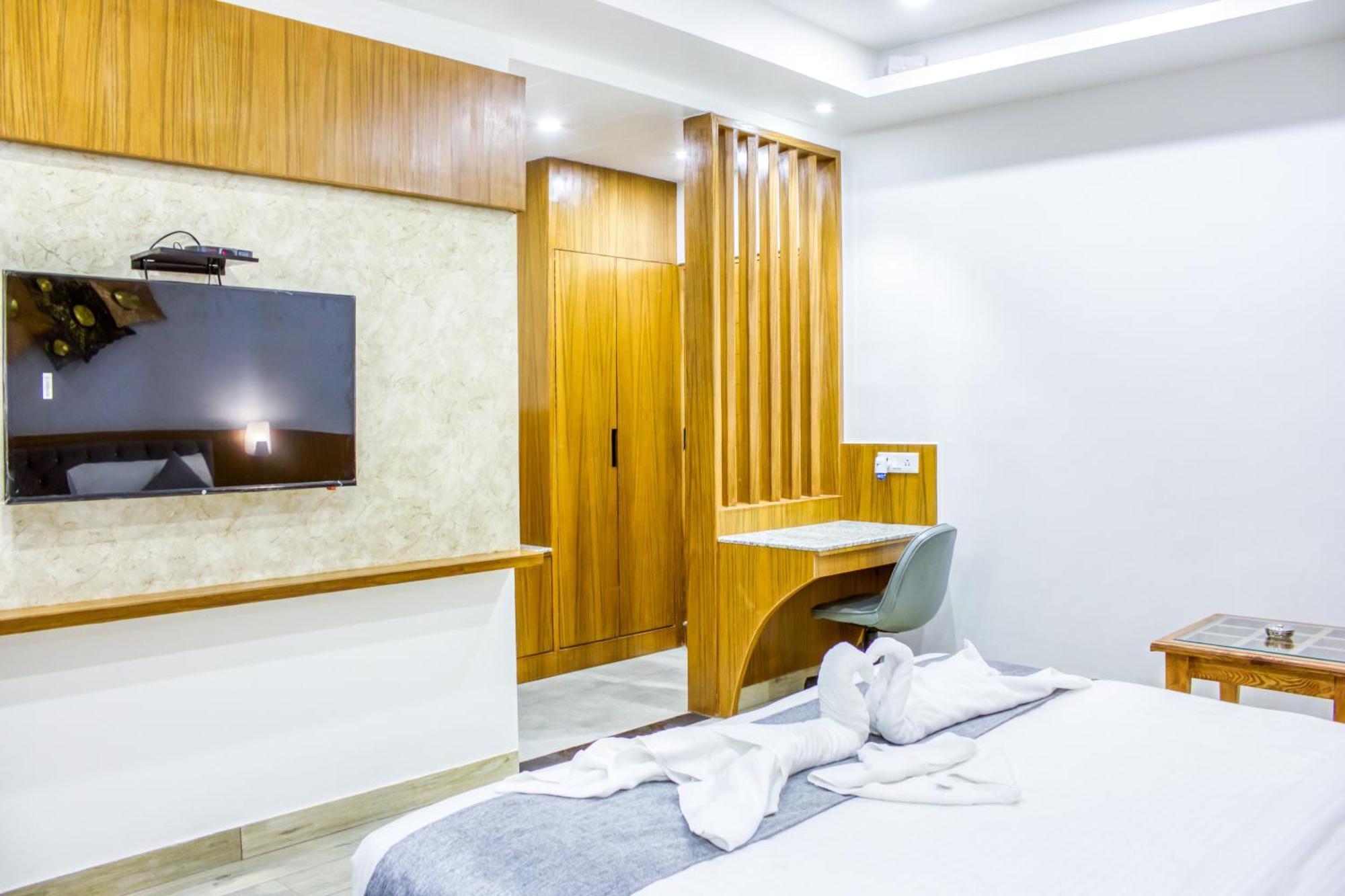Zip By Spree Hotels Grand Legacy Prime دهرادون المظهر الخارجي الصورة