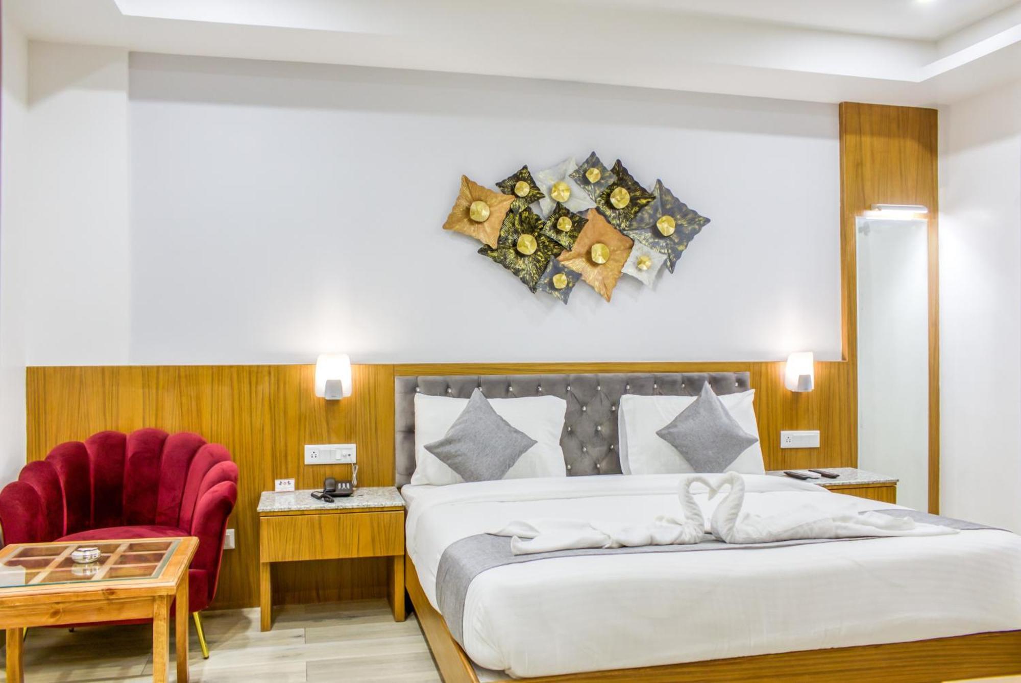 Zip By Spree Hotels Grand Legacy Prime دهرادون المظهر الخارجي الصورة